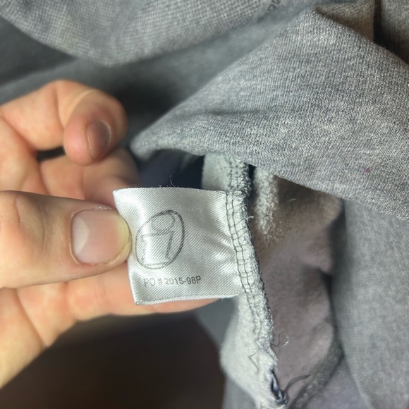 HUF Worldwide "french kiss" crewneck sweater - Picture 10 of 10